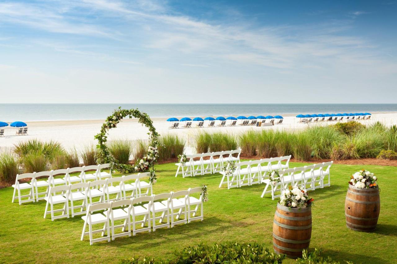 Hilton Beachfront Resort & Spa Hilton Head Island Kültér fotó Wedding venue at The Ocean House