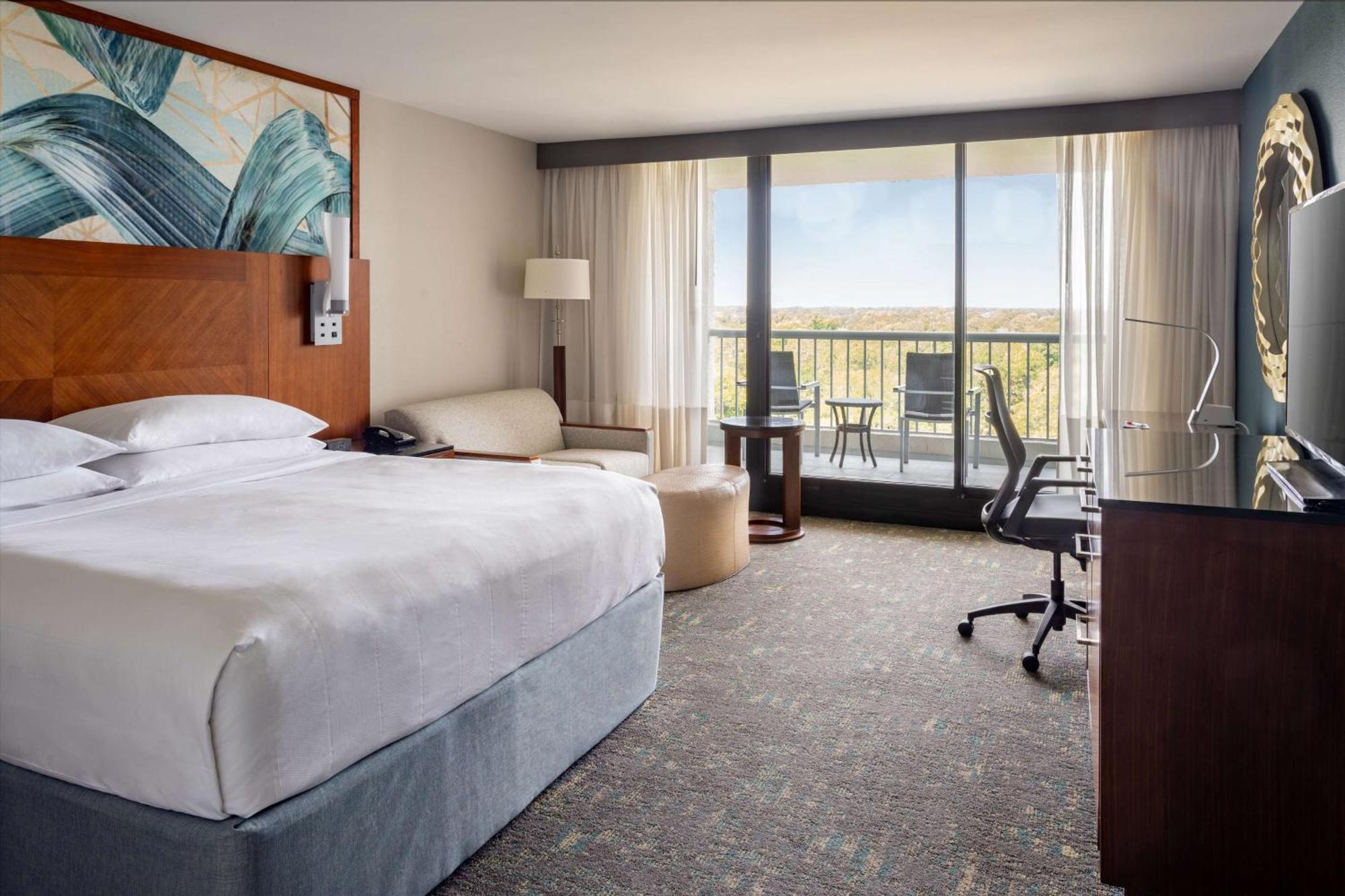 Hilton Beachfront Resort & Spa Hilton Head Island Kültér fotó A guest room at the Hilton San Diego Bayfront